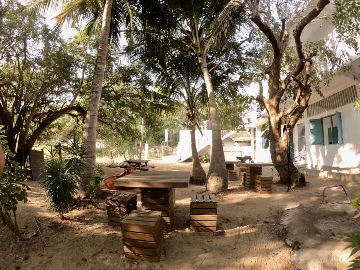 Hangover Hostels Vịnh Arugam Ngoại thất bức ảnh