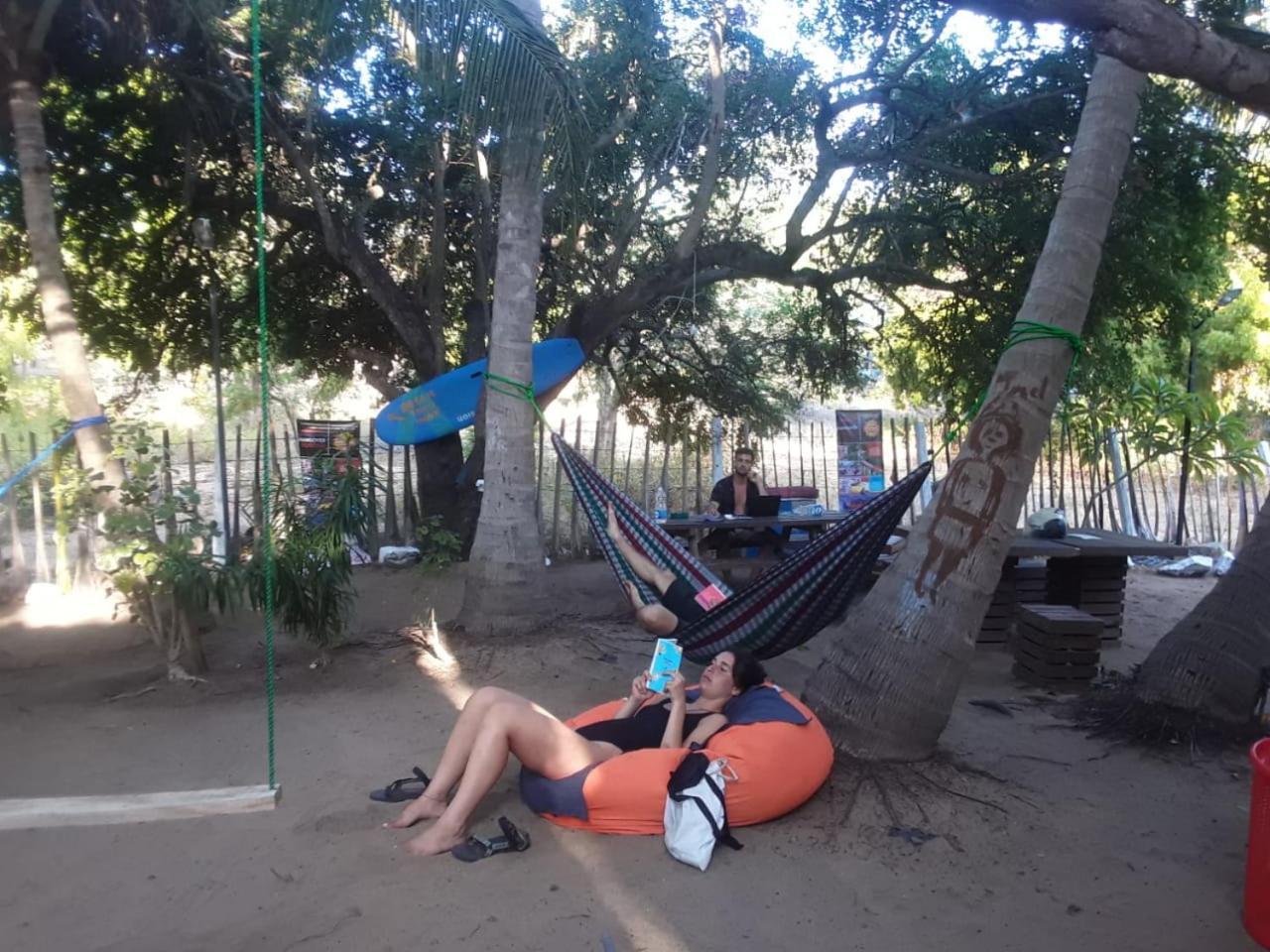 Hangover Hostels Vịnh Arugam Ngoại thất bức ảnh