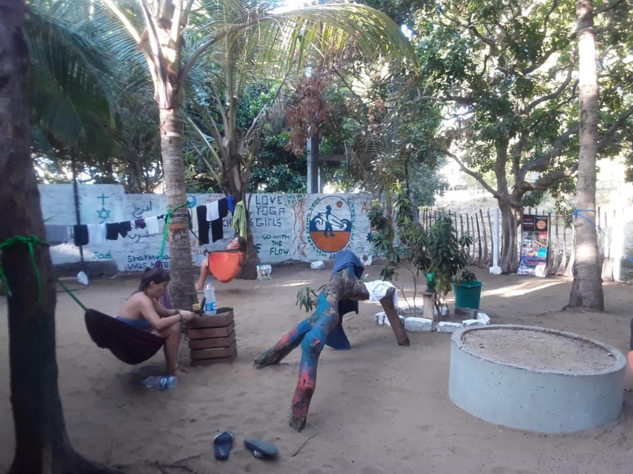 Hangover Hostels Vịnh Arugam Ngoại thất bức ảnh