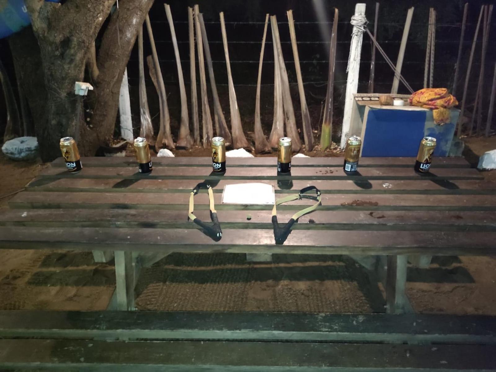 Hangover Hostels Vịnh Arugam Ngoại thất bức ảnh