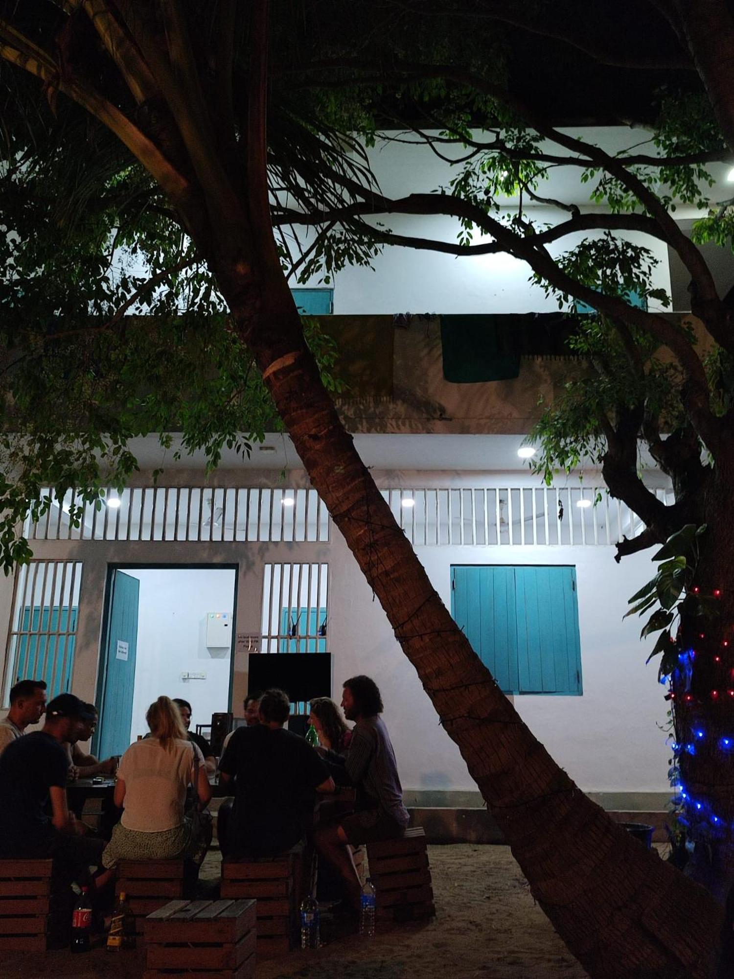 Hangover Hostels Vịnh Arugam Ngoại thất bức ảnh