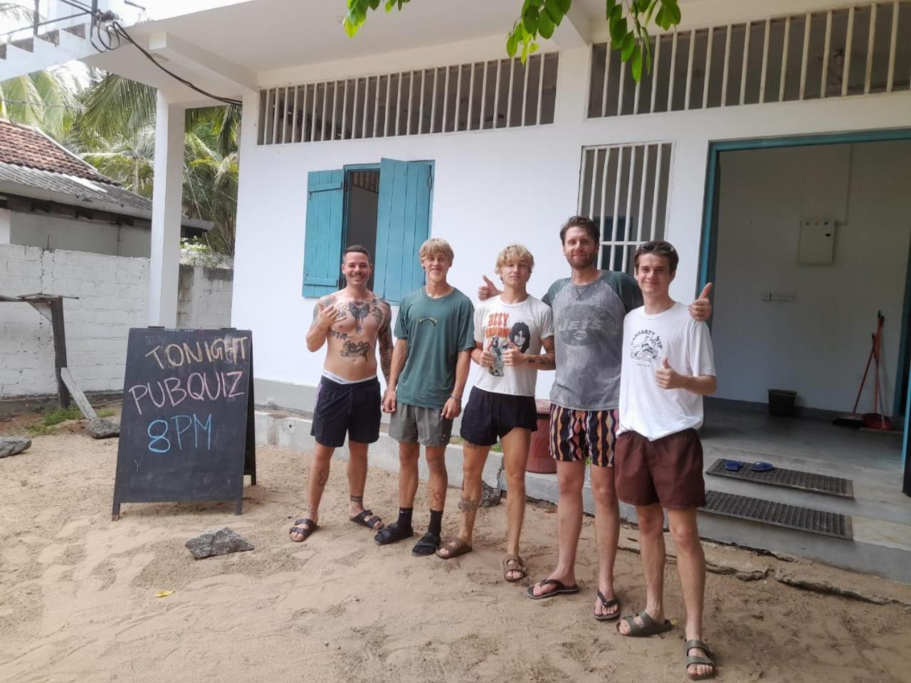 Hangover Hostels Vịnh Arugam Ngoại thất bức ảnh