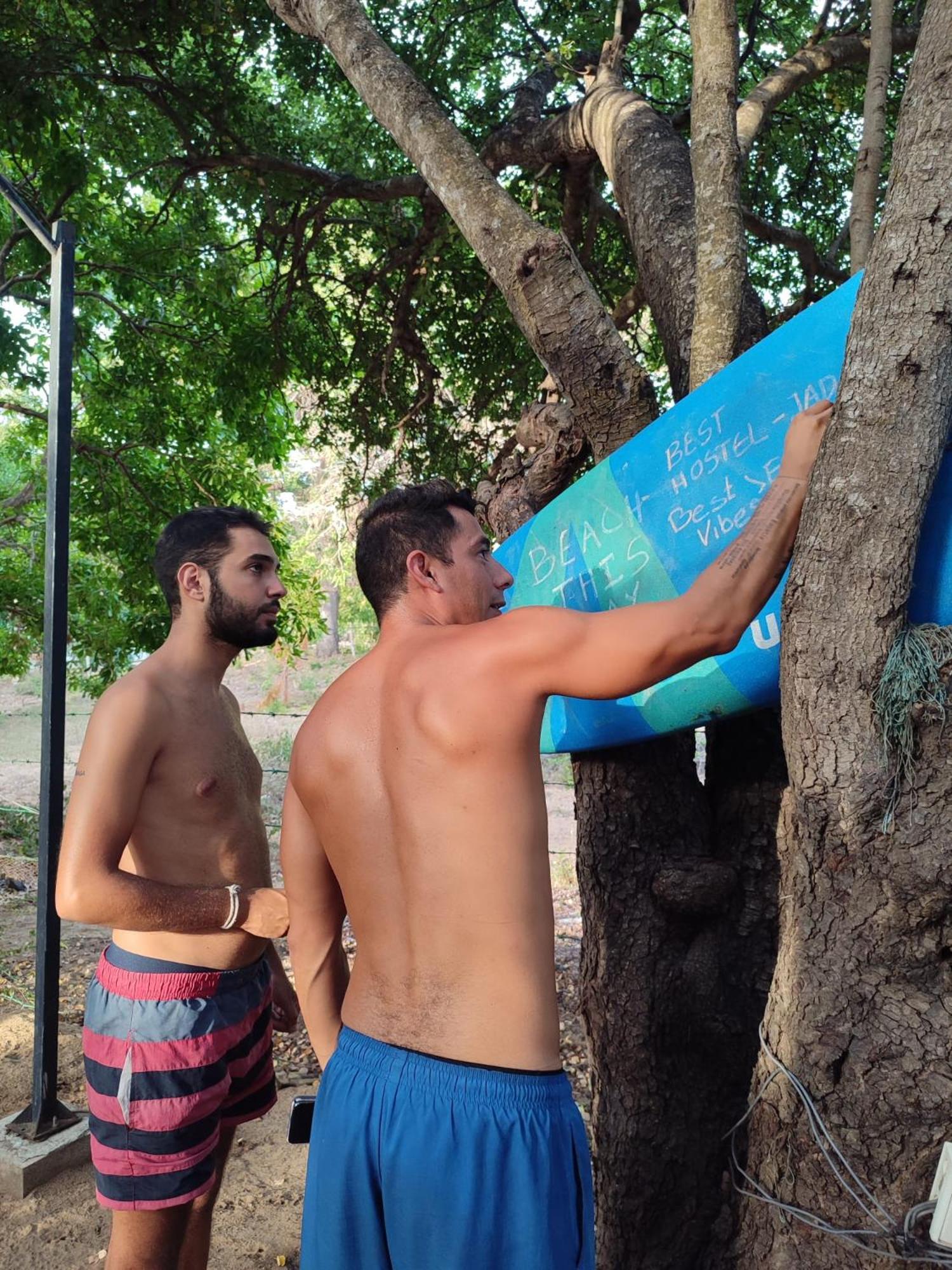 Hangover Hostels Vịnh Arugam Ngoại thất bức ảnh